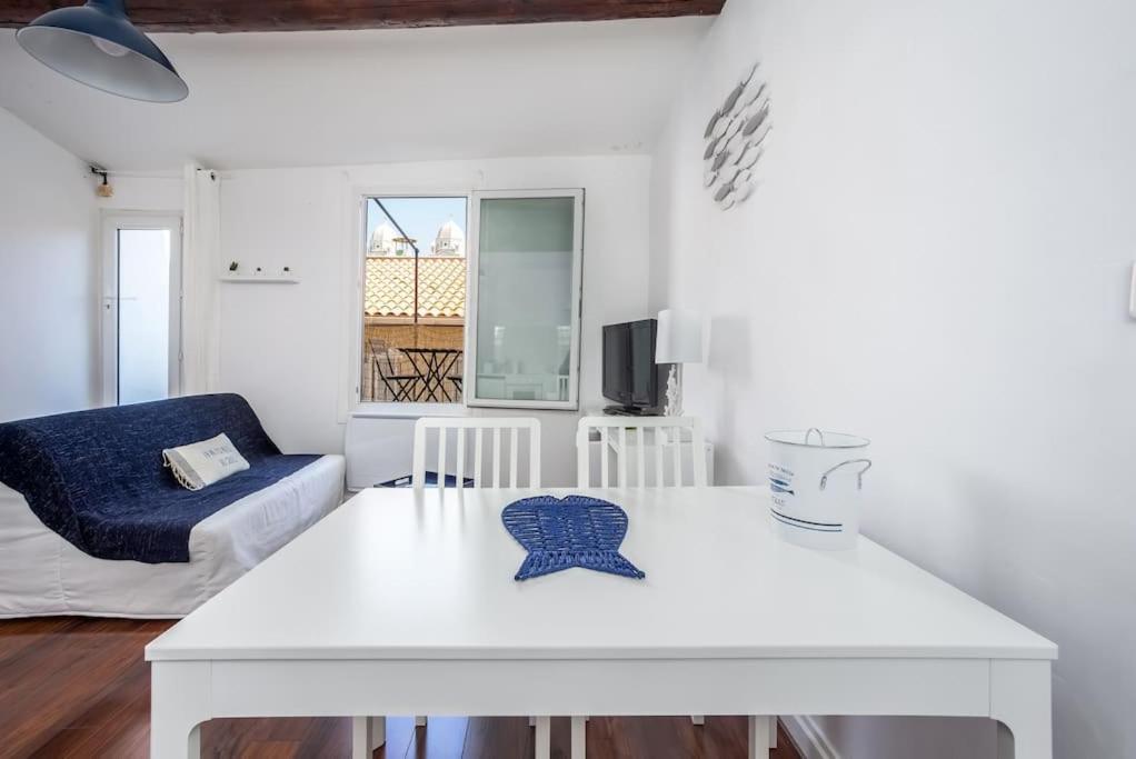Апартаменти Au Coeur Du Panier Avec Terrasse 2 A 4 Personnes Climatisation Марсель Екстер'єр фото
